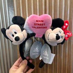 Disney 2026 Disney Valentines Mickey & Minnie Valentines Plush Ears